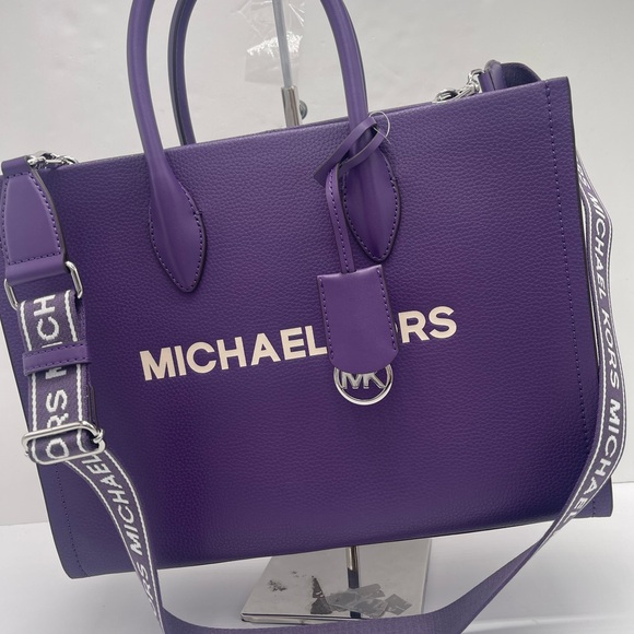 MICHAEL KORS Mirella Medium EW Pebbled Leather Tote Bag
Dark Purple
NWT - Picture 10 of 16